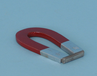 Aimant en U acier chromée, 75x12x5 mm